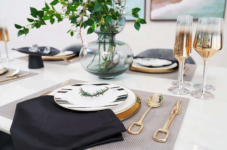 30Pcs Luxury Tableware Set 304 Stainless Steel Knife Fork Spoon Cutlery Set Elegant Dinnerware Set Creativity Hangable Design