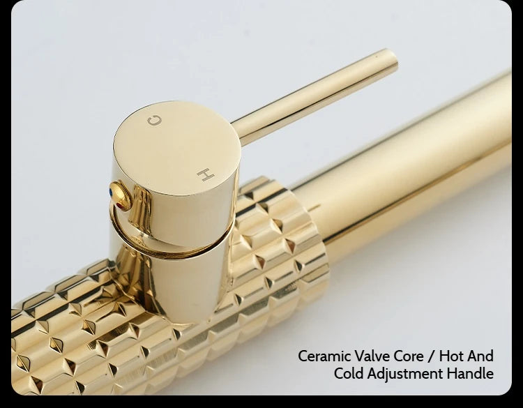 Kitchen Brush Gold Patterned Brass Faucet Pull Out 360 Degree Swivel Hot And Cold Mixer Tap Stream Sprayer Head Single Handle