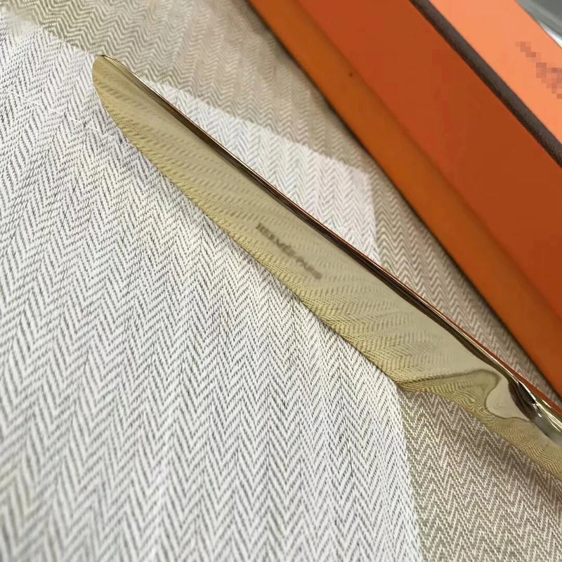 30Pcs Luxury Tableware Set 304 Stainless Steel Knife Fork Spoon Cutlery Set Elegant Dinnerware Set Creativity Hangable Design