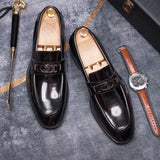 2026 new fashionable black men's social shoes, casual sparkling leather loafers, men's slippers, pointed formal shoes
