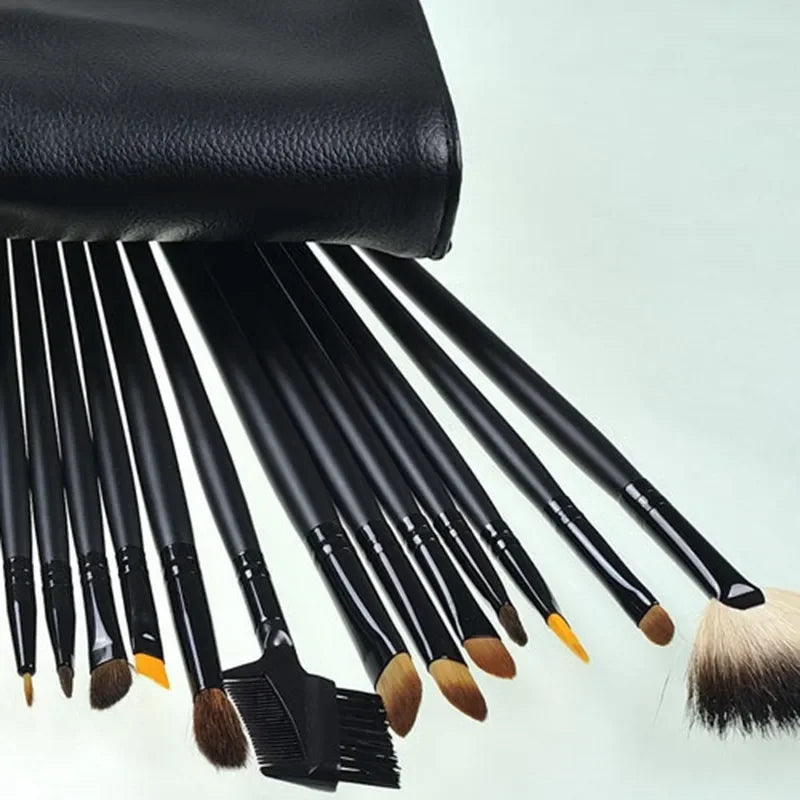 24 pcs Makeup Brush Sets Professional Cosmetics Brushes Eyebrow Powder Foundation Shadows Pinceaux Make Up Tools