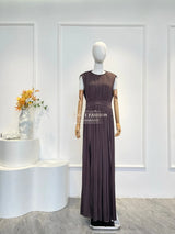 2025 New Brown Coffee Sleeveless Pleat Slit Hem Maxi Dress for Women Elegant